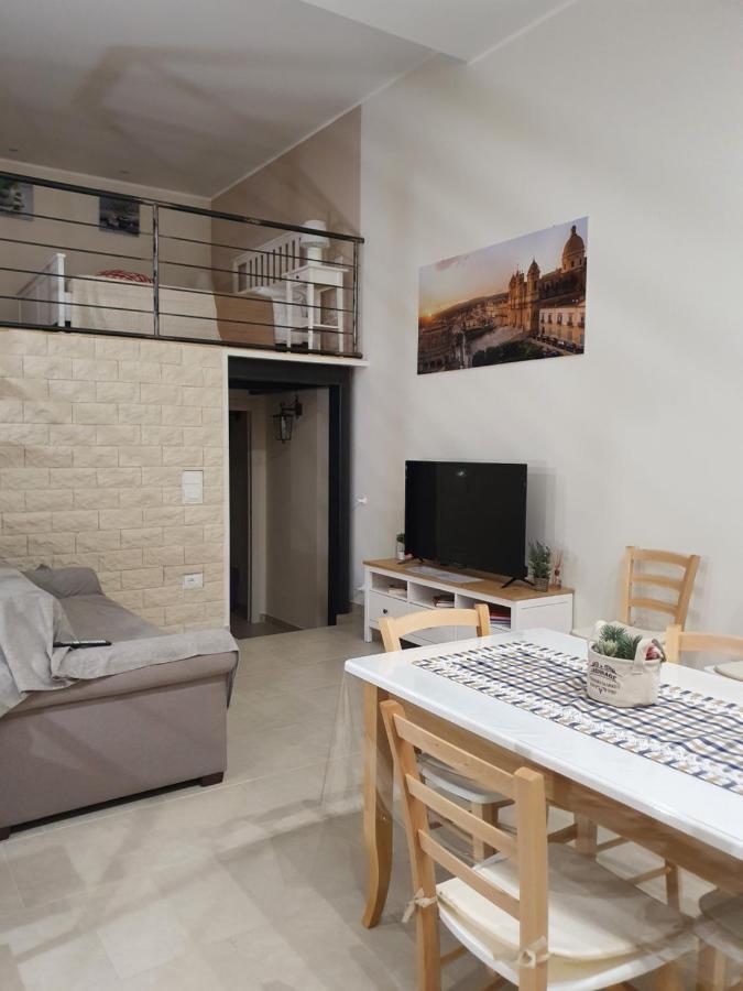 Casa Vacanze Calamandrei Noto Kültér fotó